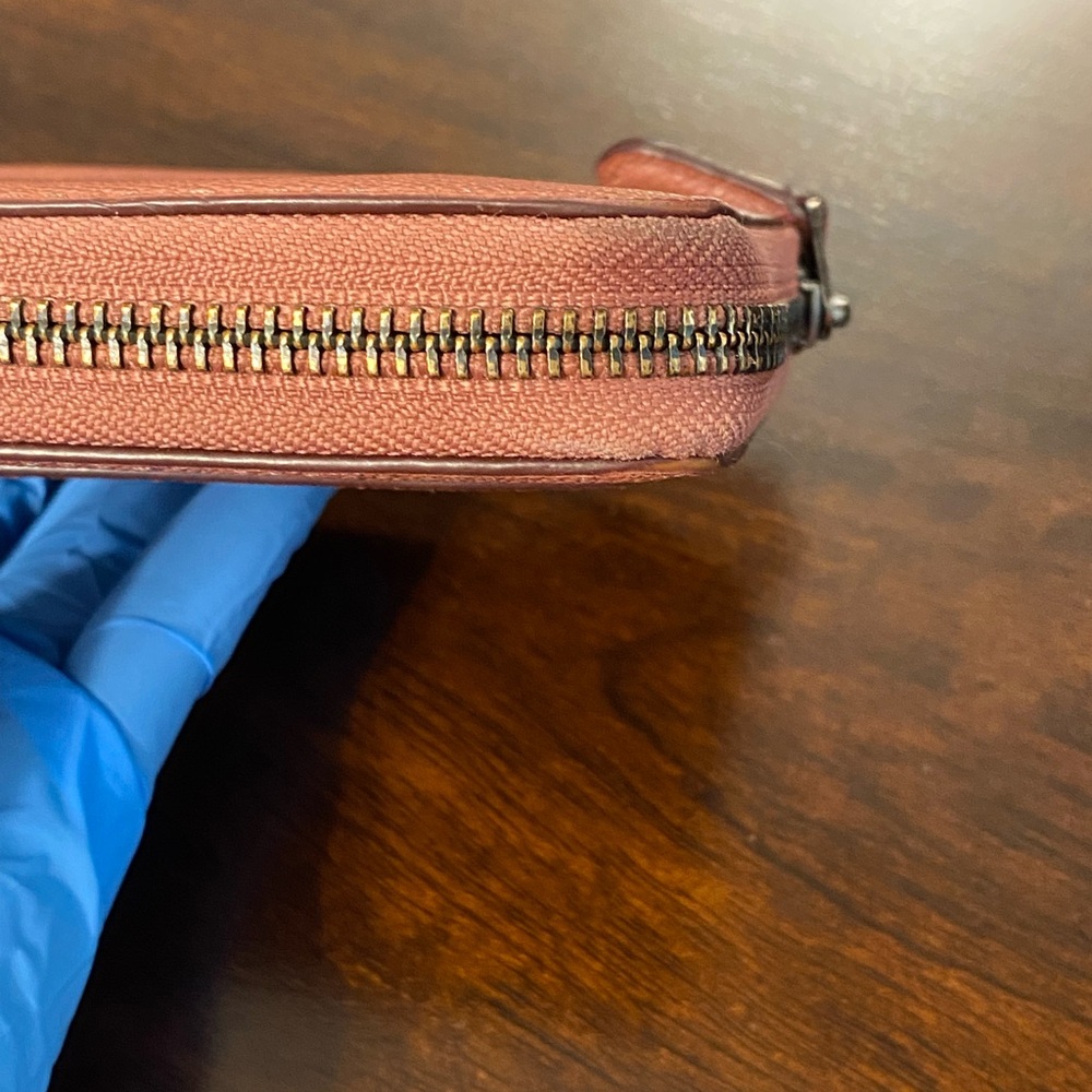 COACH Crossgrain Leather Accordion Zip Wallet - Picture 14 of 16